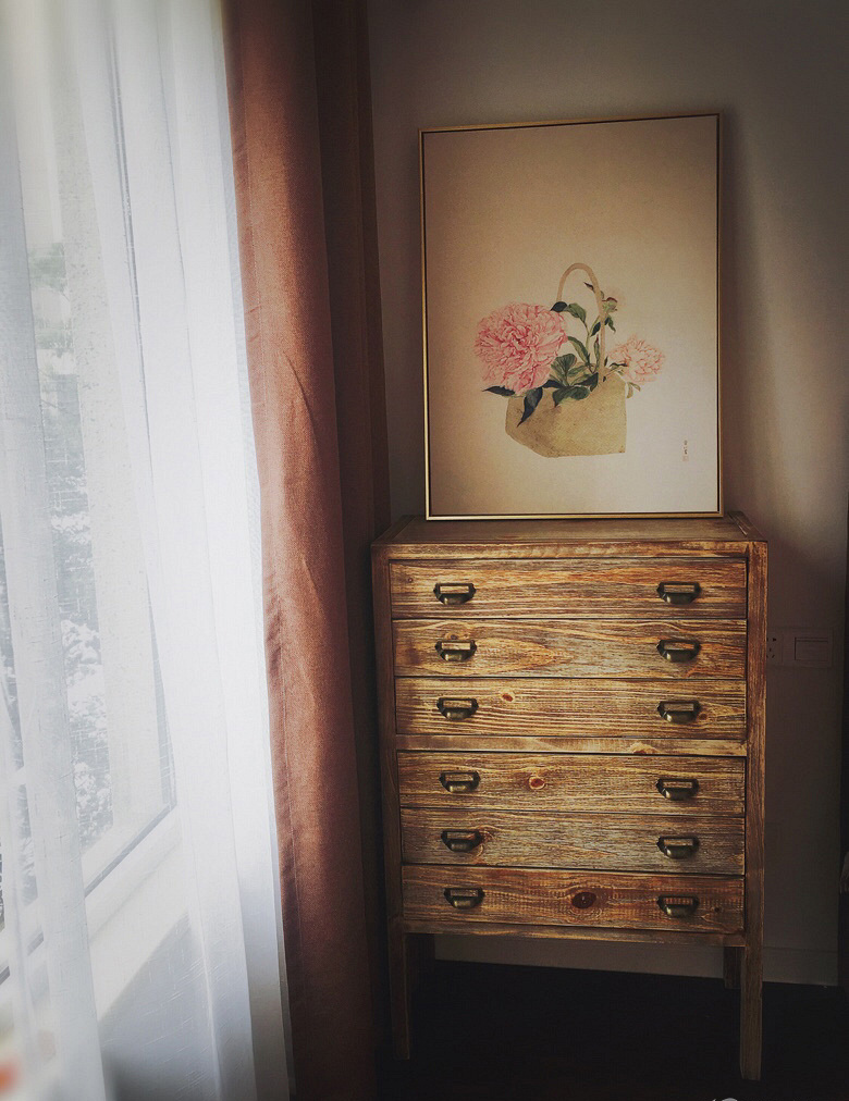 30岁女性独自装修,独居女孩的单身小屋布置设计