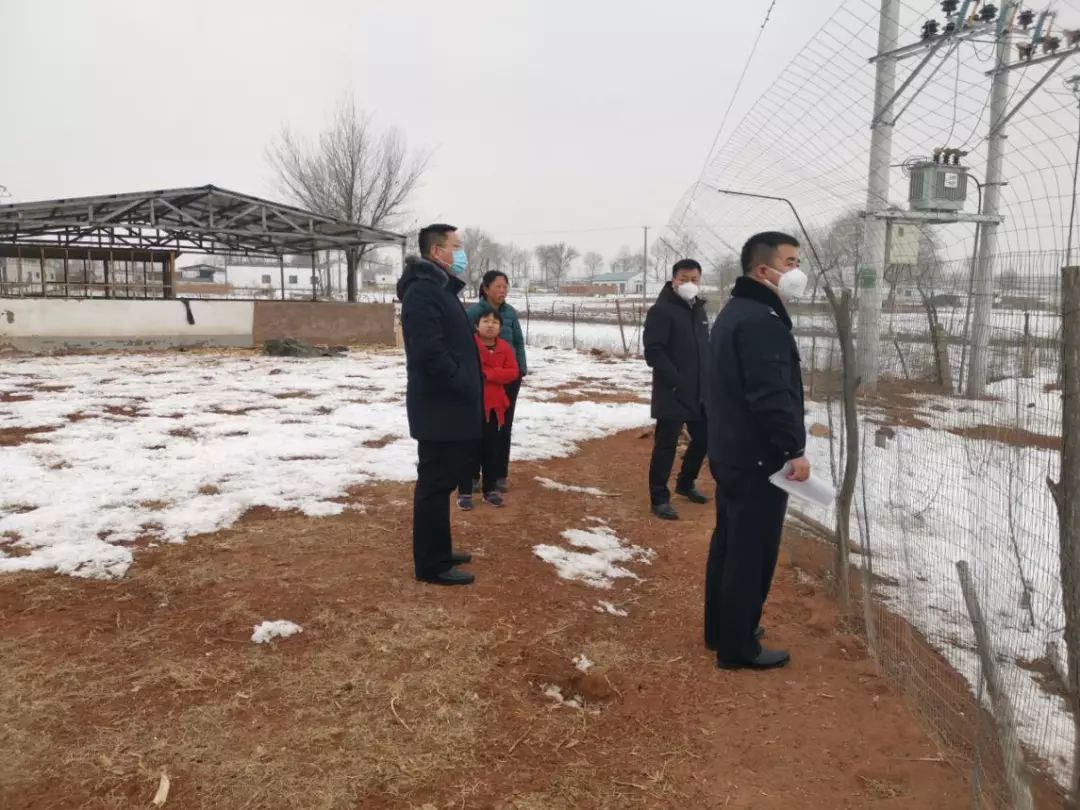 发挥基层党组织战斗堡垒作用抗疫,党组织战斗堡垒和先锋模范作用