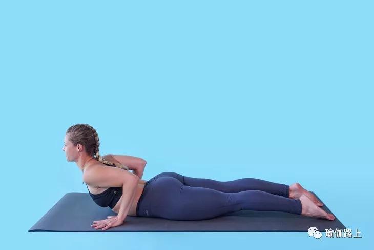 含胸驼背彻底纠正瑜伽体式,帮助孩子改善含胸驼背瑜伽