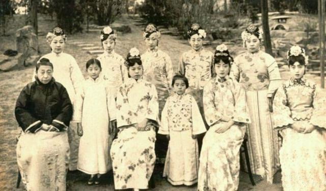 清朝格格最真实的一面,清朝最漂亮的格格仪态