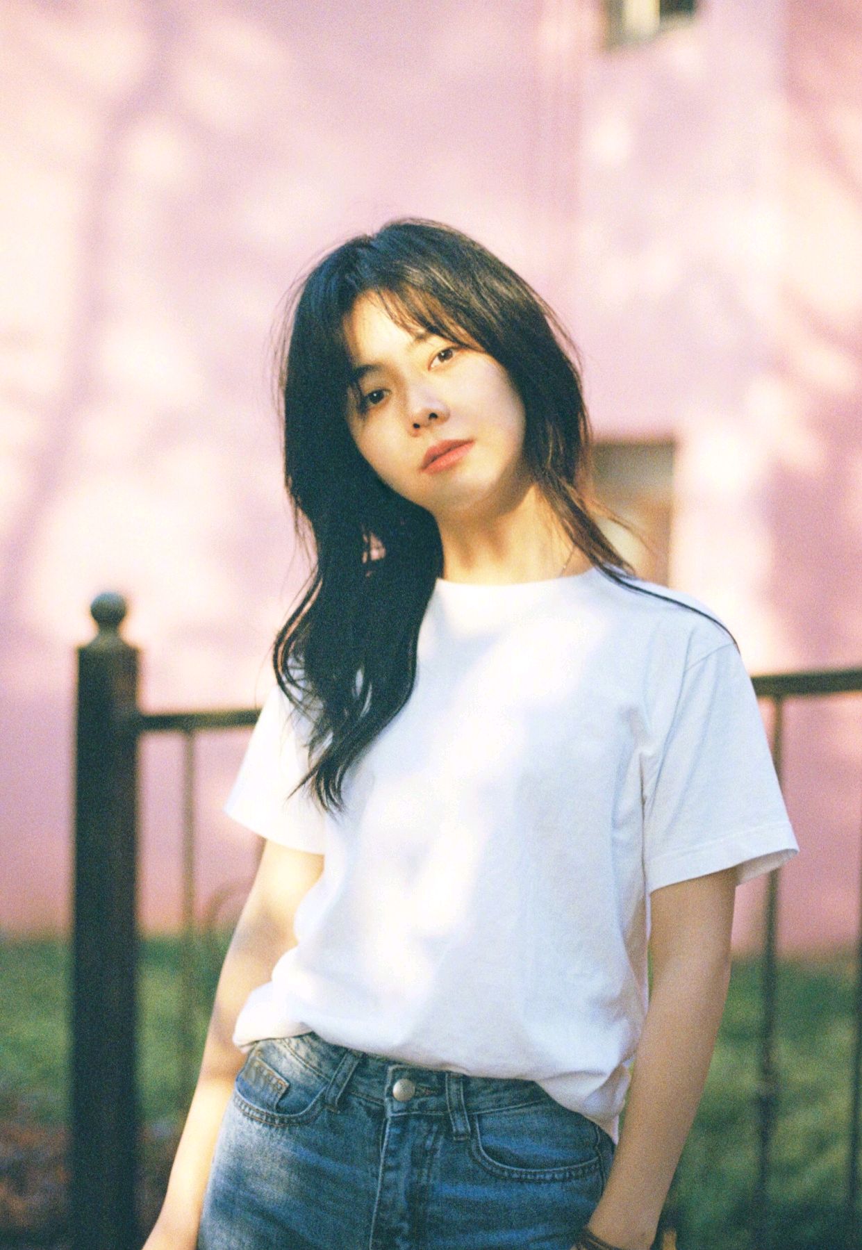 谭松韵穿衣搭配轻松减龄,谭松韵减龄衣服搭配图片