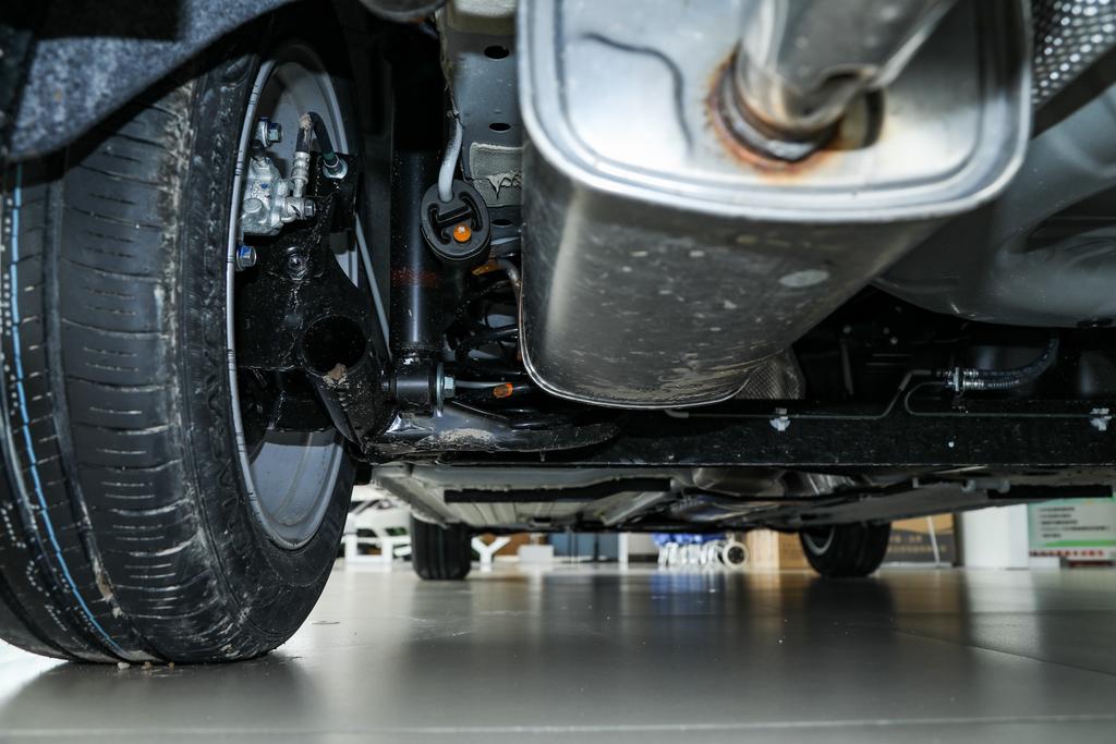 09年日产骐达两厢车价格,两厢东风日产轩逸