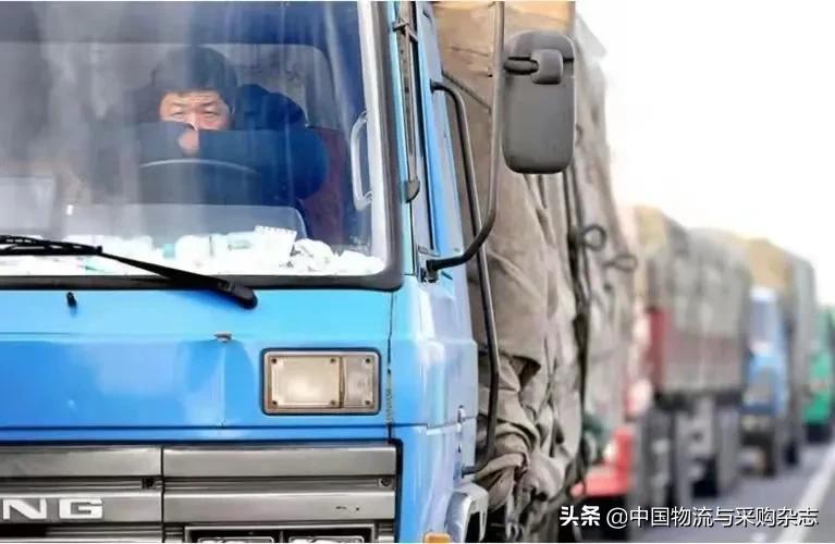 快递小哥荣获全国五一奖章新闻,快递小哥见义勇为受表彰