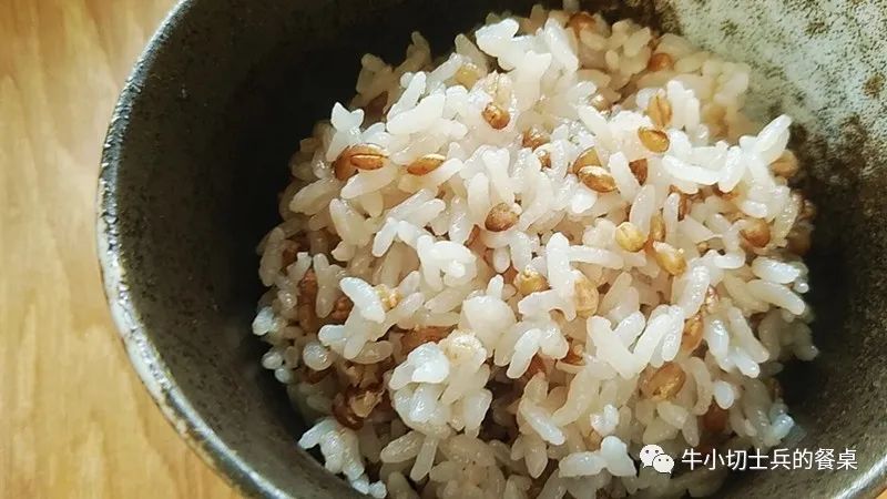 从全吃面包到米麦混煮，明治海军与脚气病的斗争史