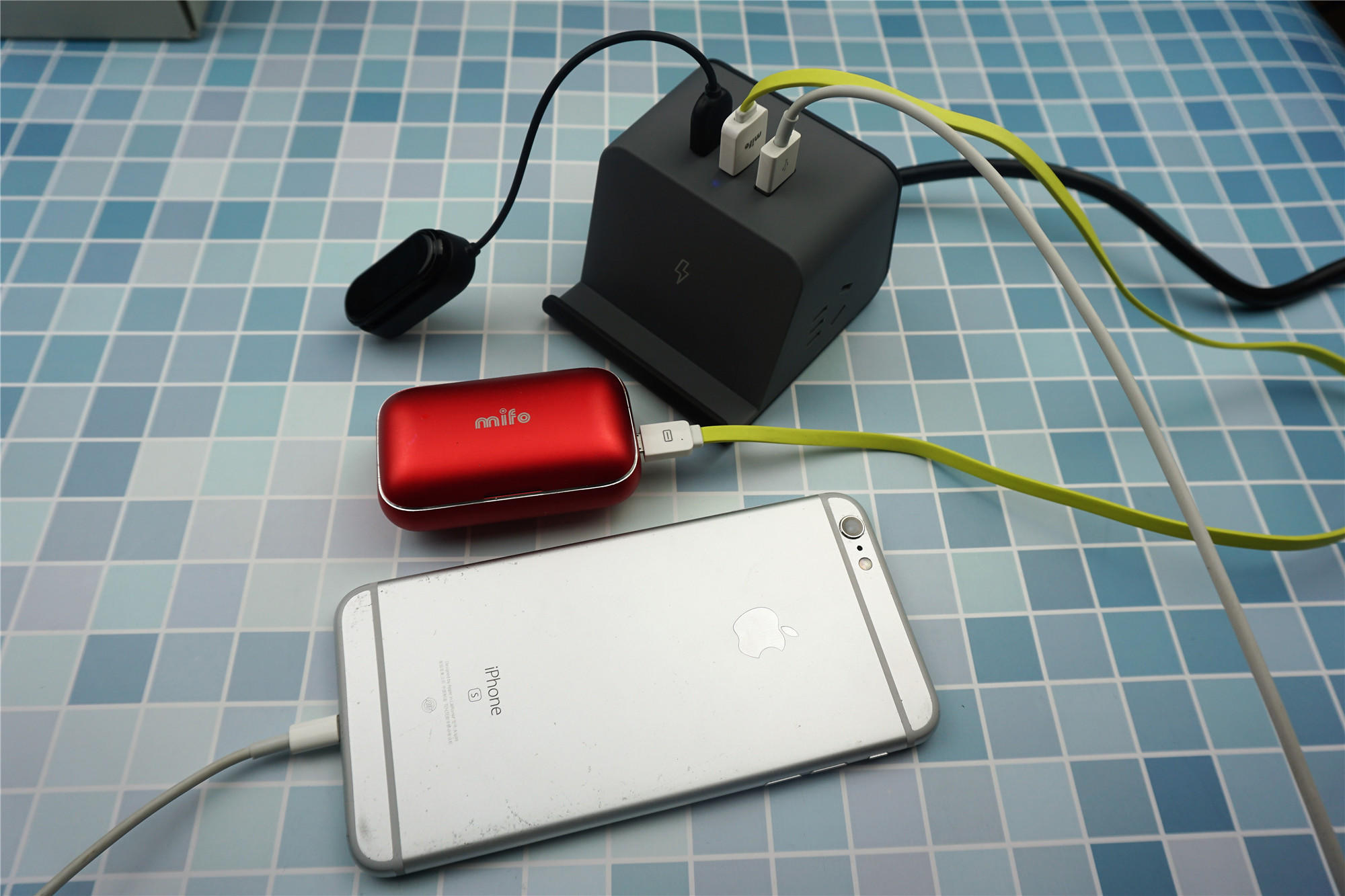 爱国者带线充电宝大容量20000快充,爱国者15w无线快充