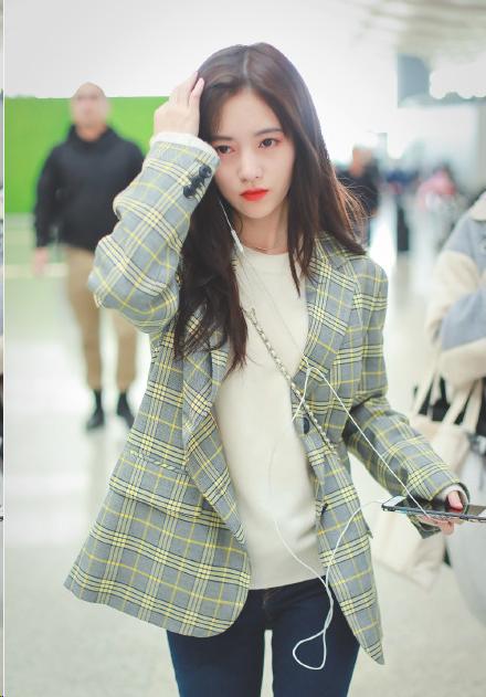 鞠婧祎宋祖儿同款,宋祖儿鞠婧祎杨幂机场