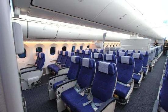 世界上第一架波音787,大型客机波音787垂直起飞