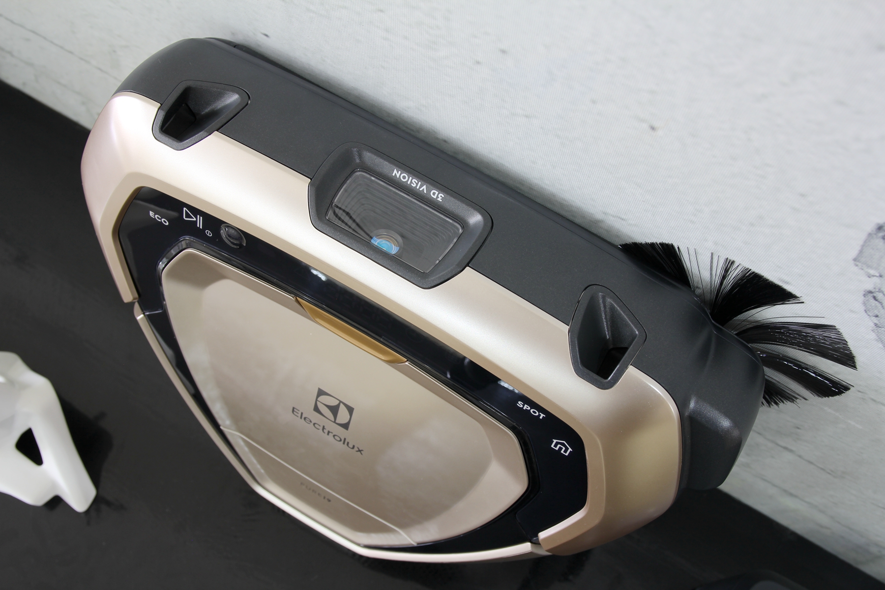 扫地机器人新型,扫地机器人有什么创新