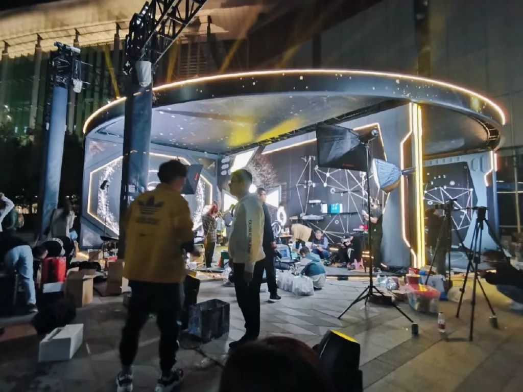 双11战报李佳琦,李佳琦vs薇娅双十一