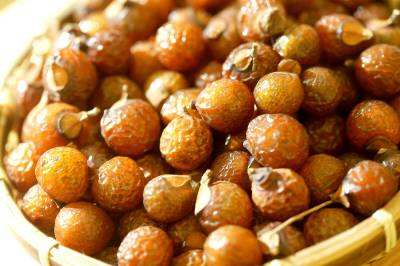 脸上螨虫大量繁殖有什么症状,为什么脸上的螨虫反反复复