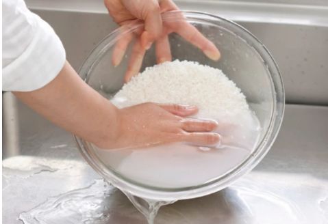 手部皮肤粗糙怎么去除,手部粗糙起皮怎么办