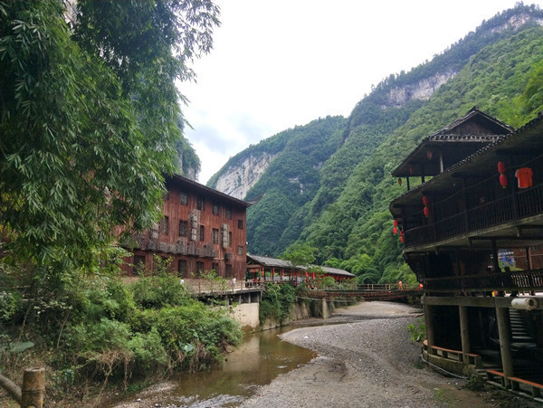 彭水阿依河旅游路线,重庆彭水阿依河漂流双人行攻略