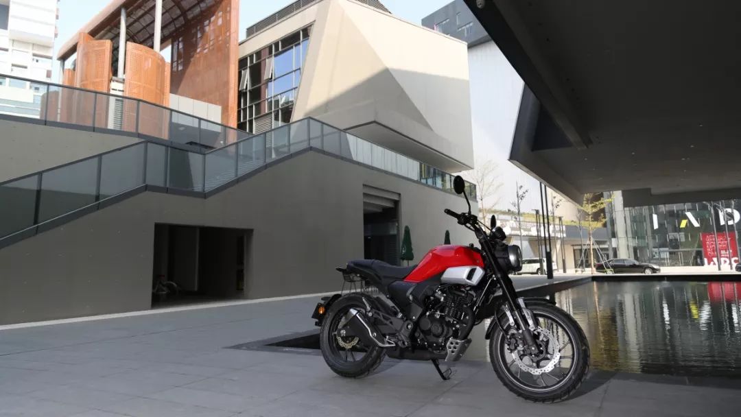 新大洲本田cbf190tr跑了8000公里,本田cb190ss与cbf190tr哪个好