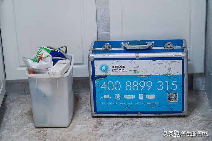 美的油烟机官方专业清洗,美的专业油烟机清洗全过程