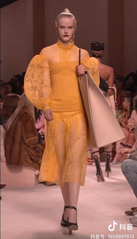 抖音奢侈品大秀,10多家奢侈品入驻抖音带你去看秀