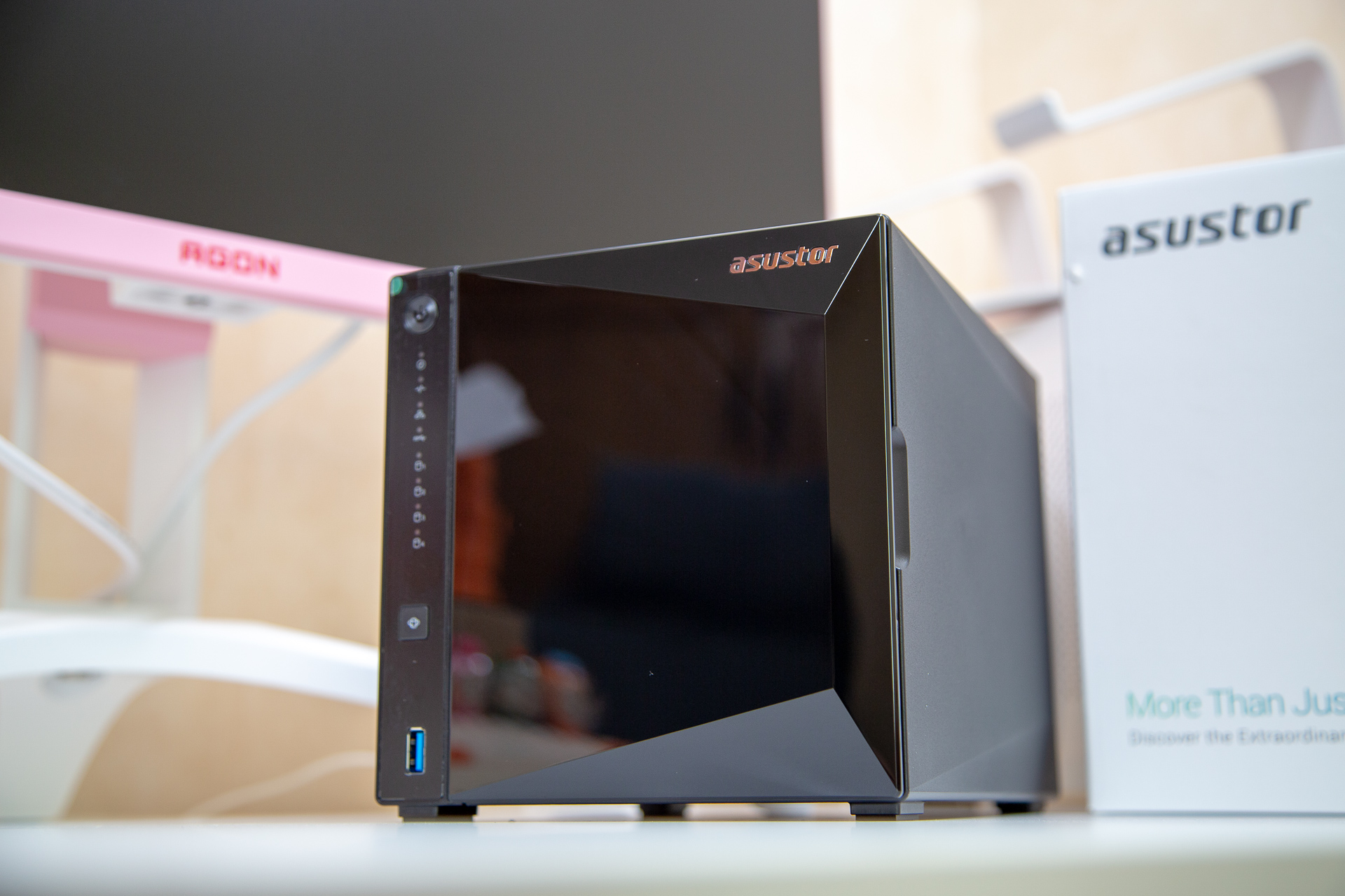 全系升级2.5G网口？ASUSTOR爱速特AS3304T会是合适的家用NAS吗？