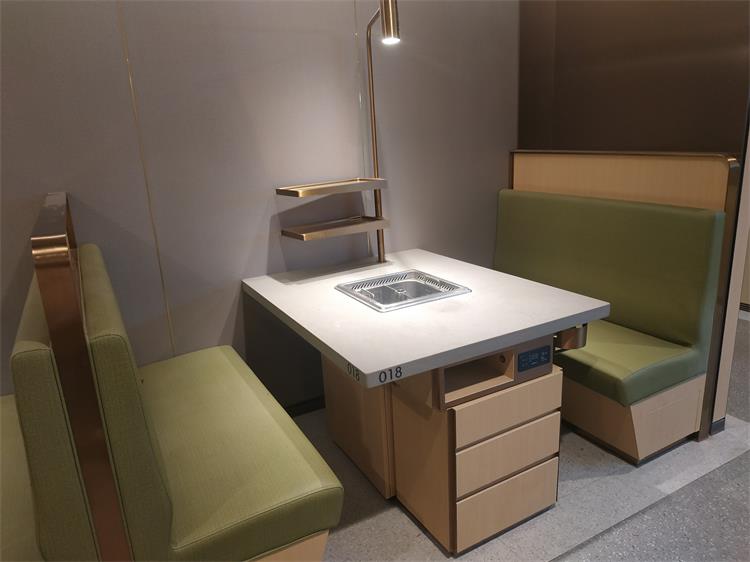 海底捞小桌中桌大桌坐多少人,海底捞8人桌花多少钱