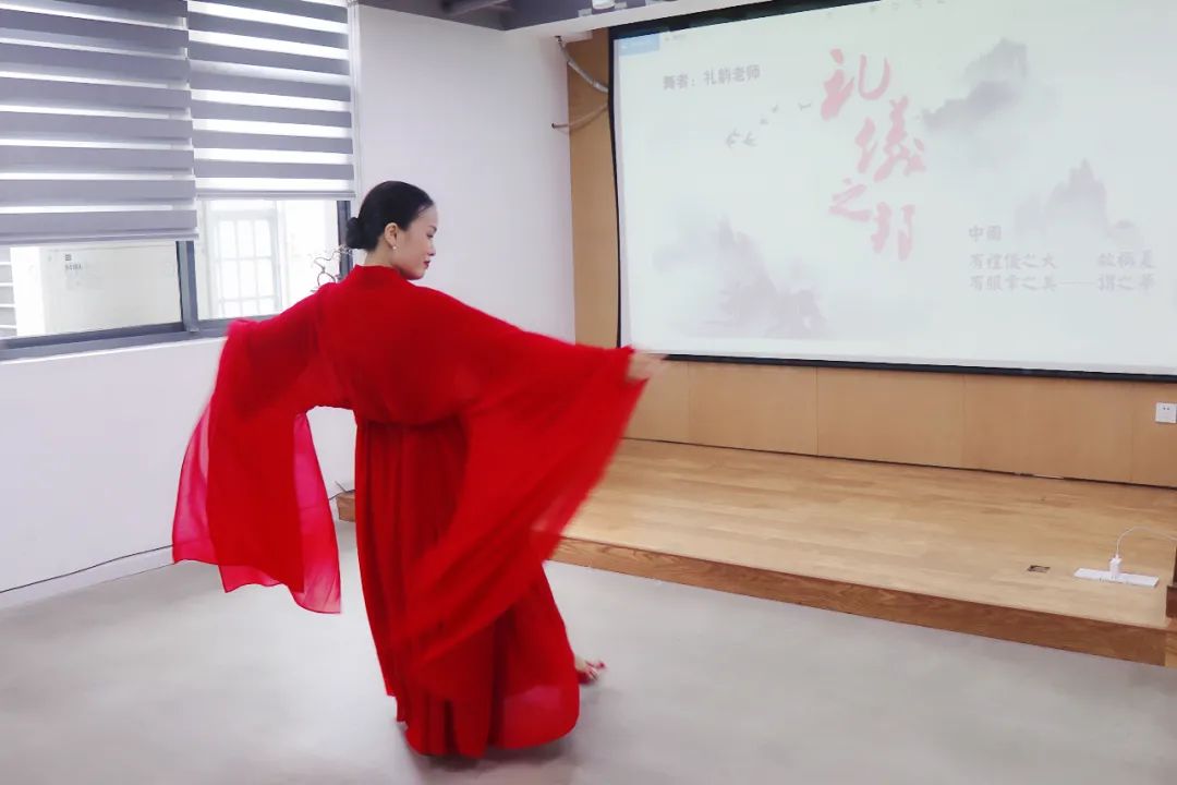 银行工作有绩效吗,银行要持续提升专业化服务水平