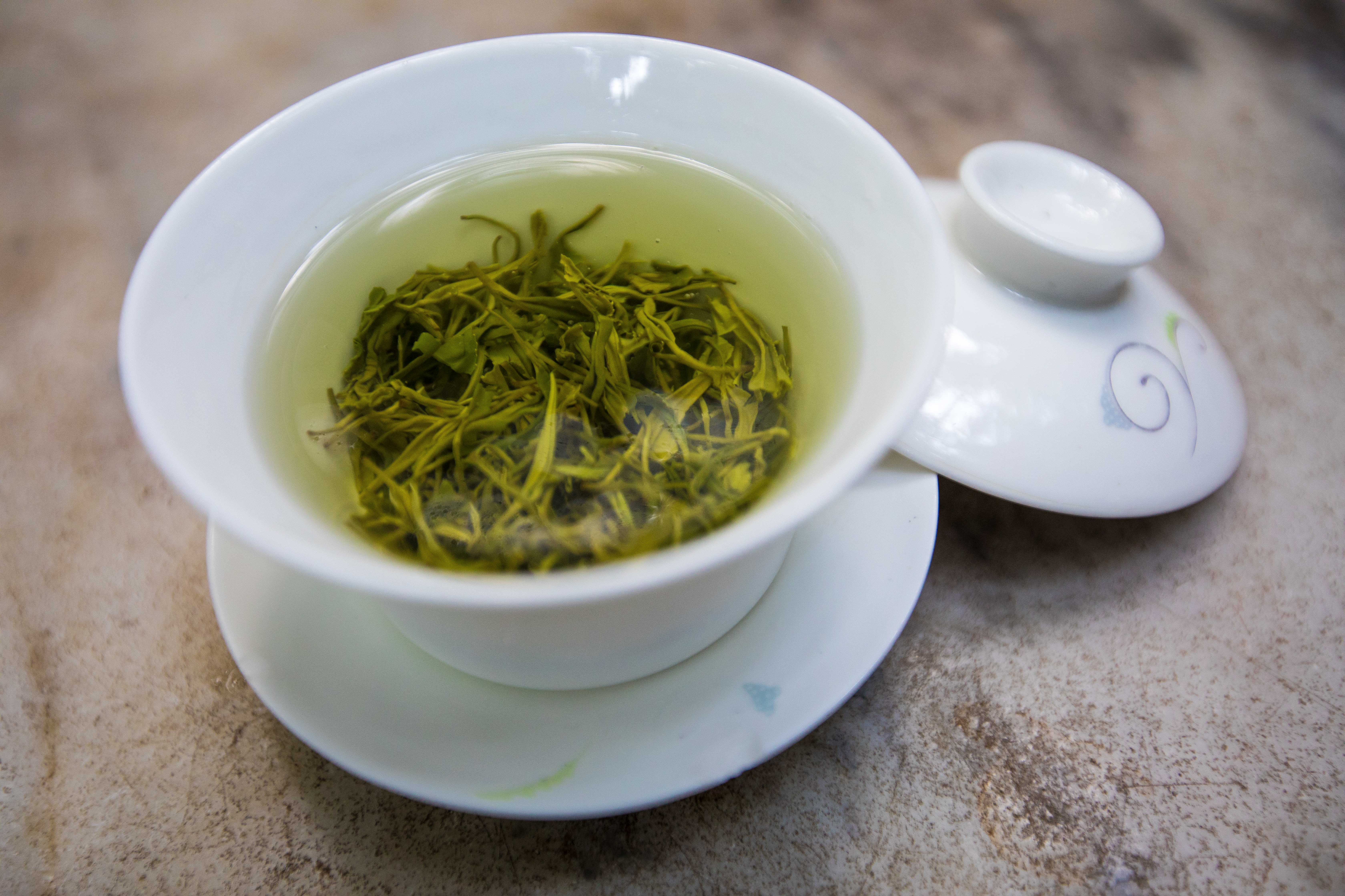 掏耳成都体验视频,成都掏耳朵真的假的