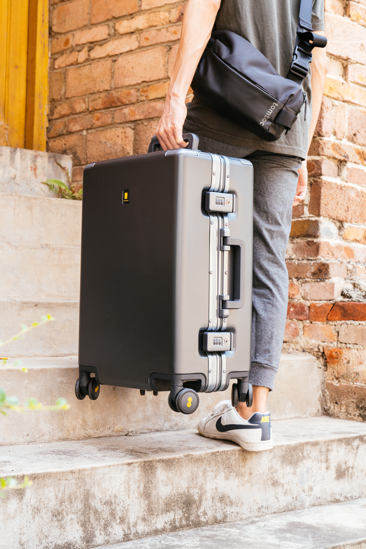 简约有范儿地平线8号行李箱,24寸地平线8号行李箱评测