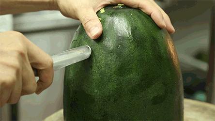 “凉飕飕”火锅来到深圳，清甜消暑！还有龟苓膏送~