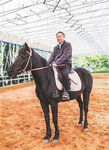 马术对自闭症有好处吗,脑瘫马术