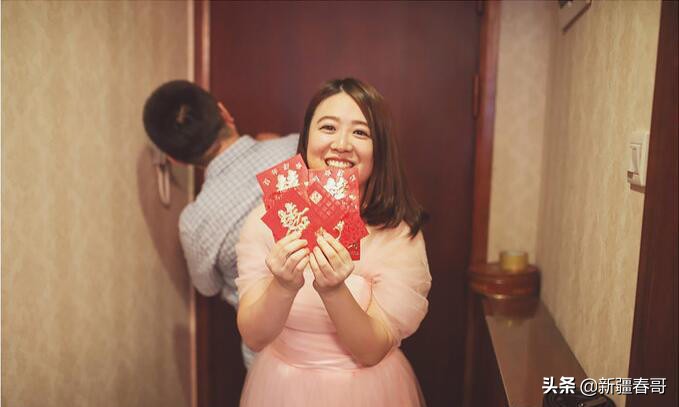 接亲游戏小攻略让你的婚礼更有趣,新郎接亲堵门游戏大全