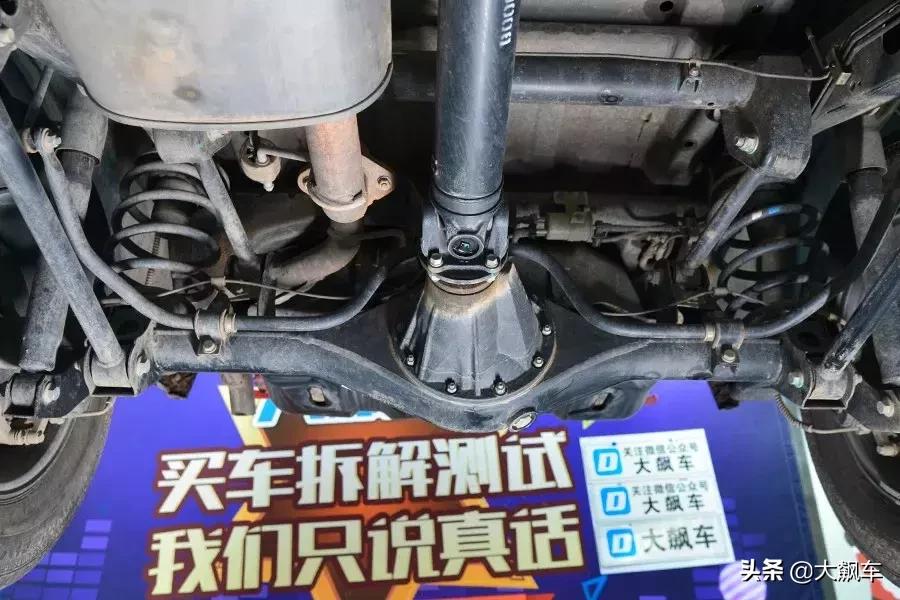 除了锈还漏油,防护不到位,还想出门去越野?