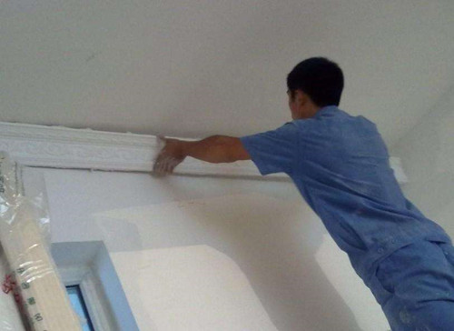 自己装石膏线怎么粘会比较牢固,石膏线如何粘毛坯墙