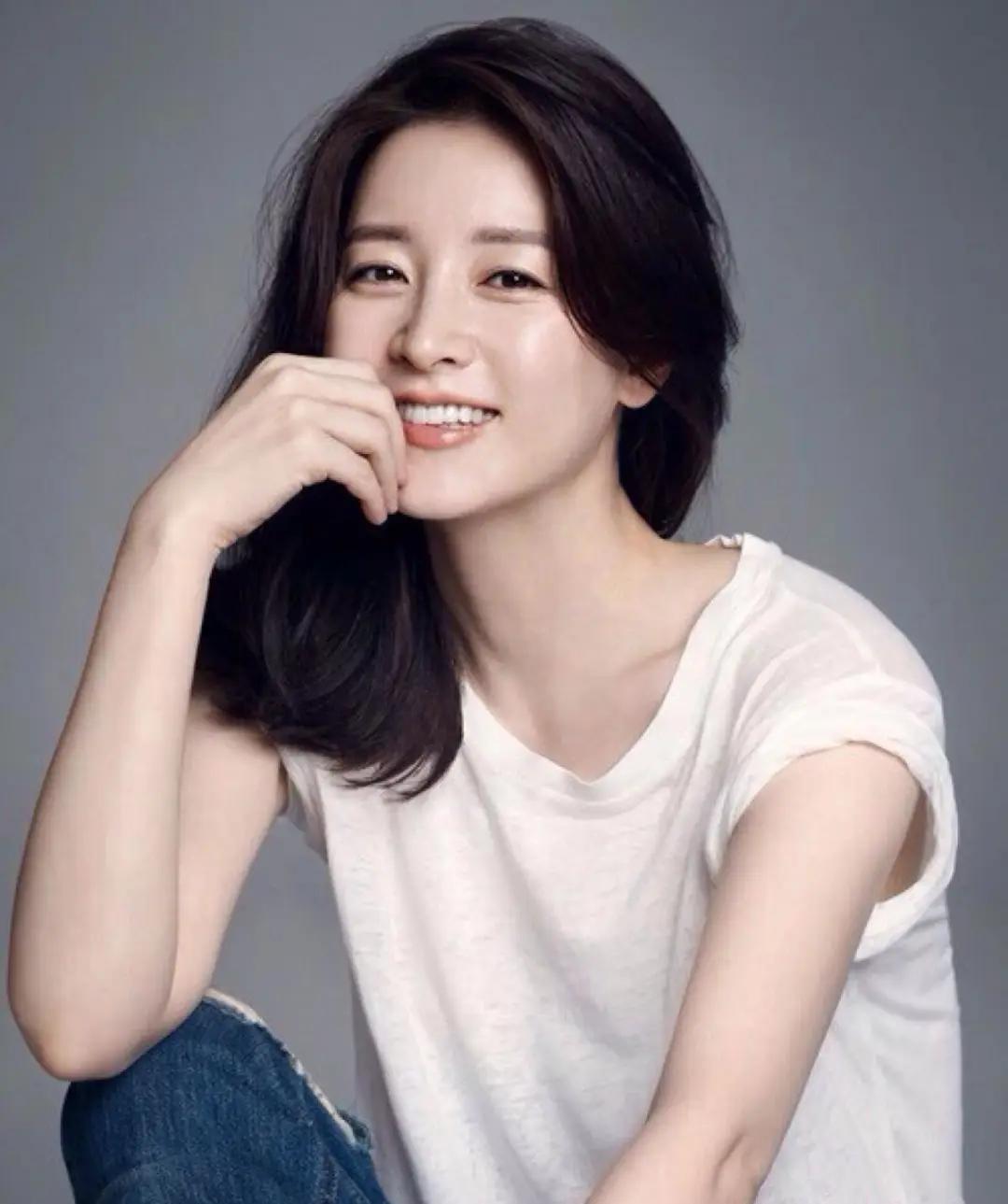 正面鹰钩鼻侧面希腊鼻,希腊鼻怎么和鹰钩鼻那么像