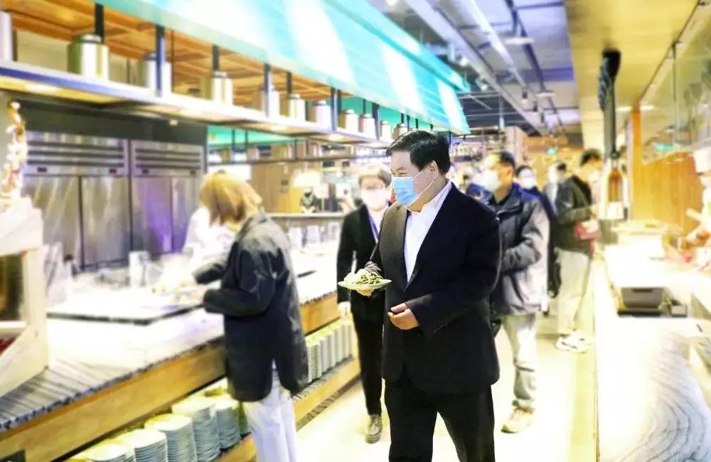 秦皇岛书记、市长“带头吃喝”曝光！朋友圈刷爆了！