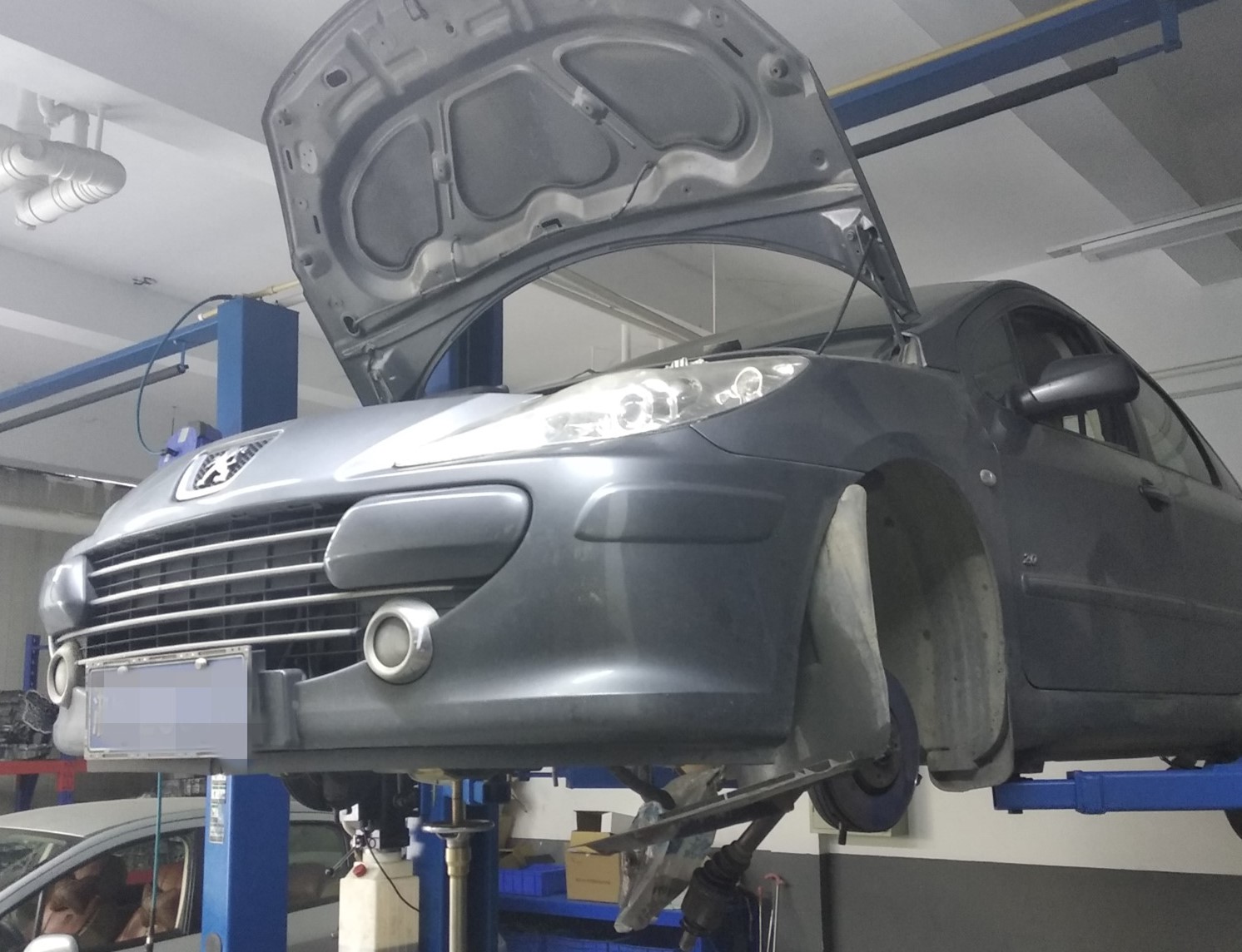 标致变速箱漏油解决方法,标致3008变速箱接合处漏油