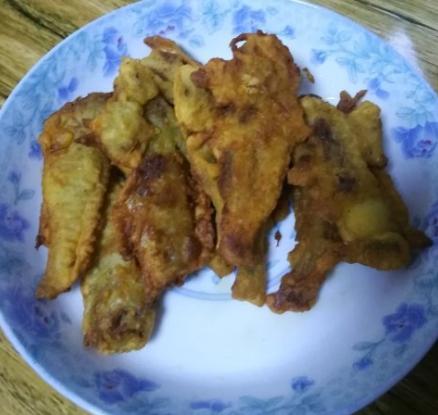 油炸鱼怎样把鱼刺炸酥,脆皮鱼怎样才能把鱼刺炸酥