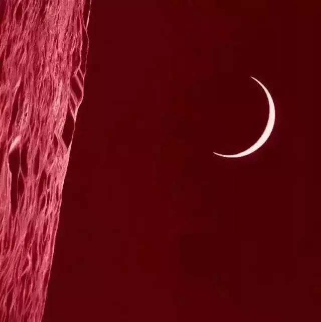 朋友圈封面背景图怎么设置,微信朋友圈封面背景图伤感