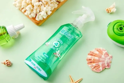 4岁男童突然耳朵疼,4岁孩子说耳朵疼然后夜晚发烧