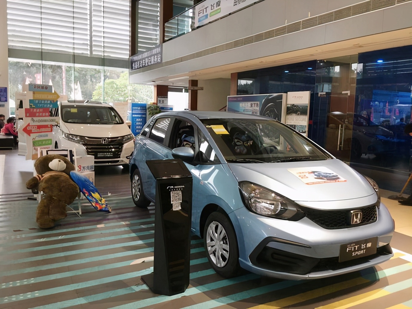 上市3个月，飞度卖得好吗？走访4S店，发现加价新玩法