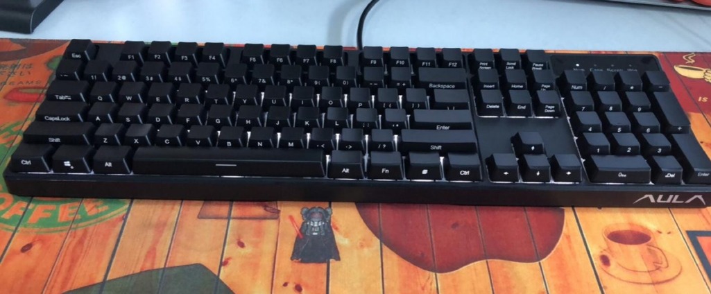 黑轴键盘玩什么游戏,青轴机械键盘适合玩游戏吗