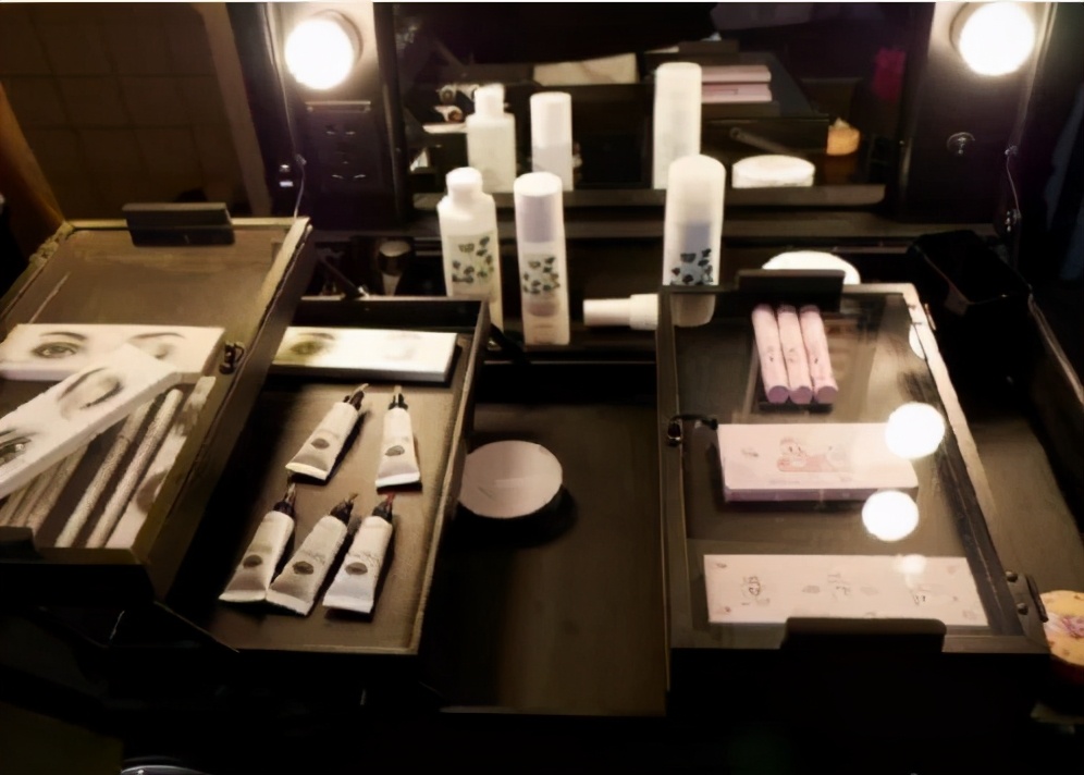 院线护肤品哪些效果好 (好用又实惠的院线护肤品)