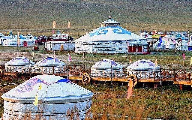 蒙古族的服饰特点和风俗习惯,蒙古族服饰的几大特点