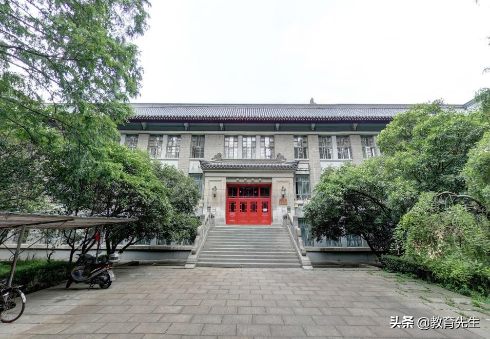 全国排名前5的*京大南**学，实力强悍，师资雄厚，却是很“低调”