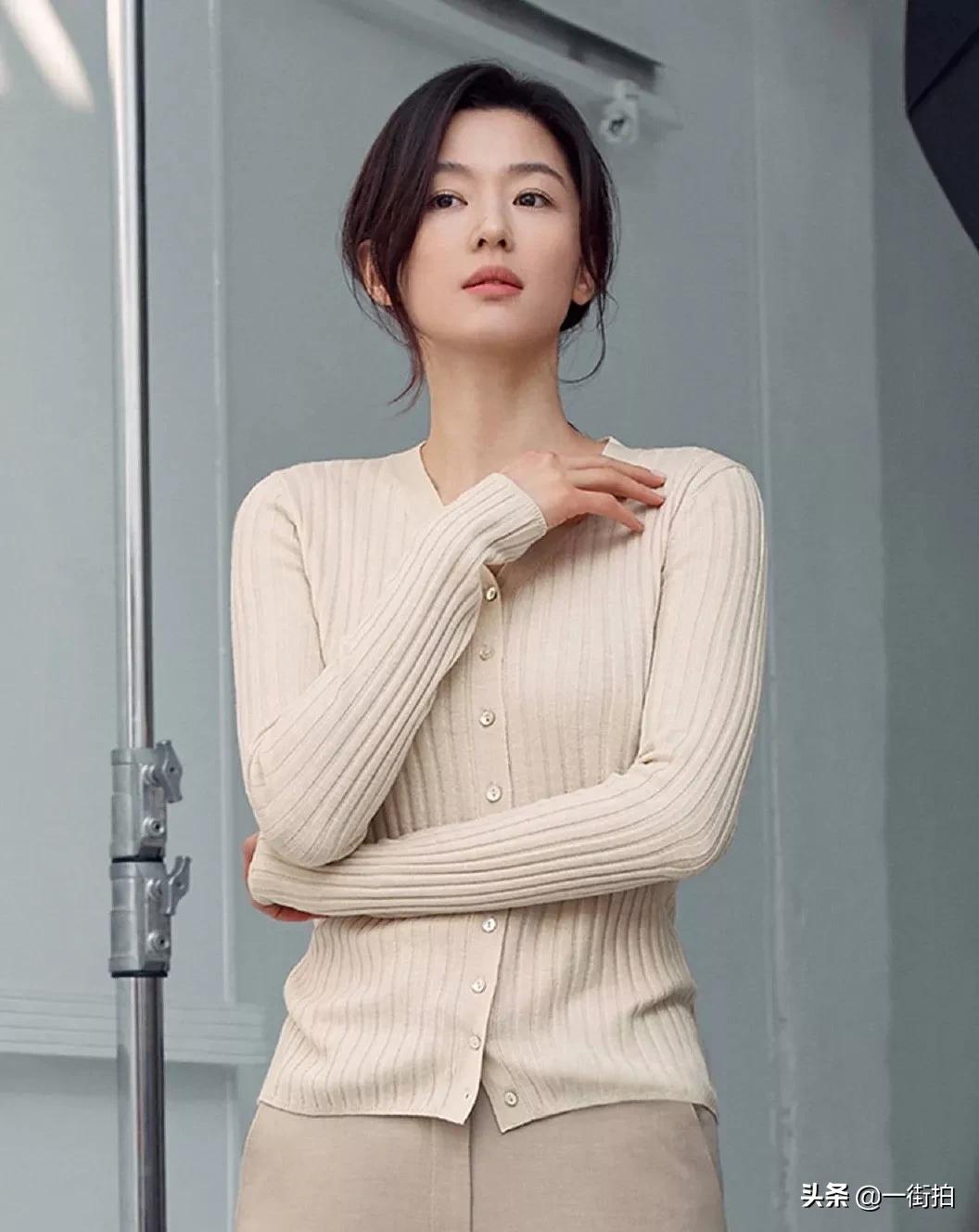 38岁全智贤拍时尚大片,38岁全智贤裸妆