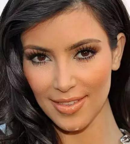 为什么化妆的时候手老是抖,手抖怎么化好妆