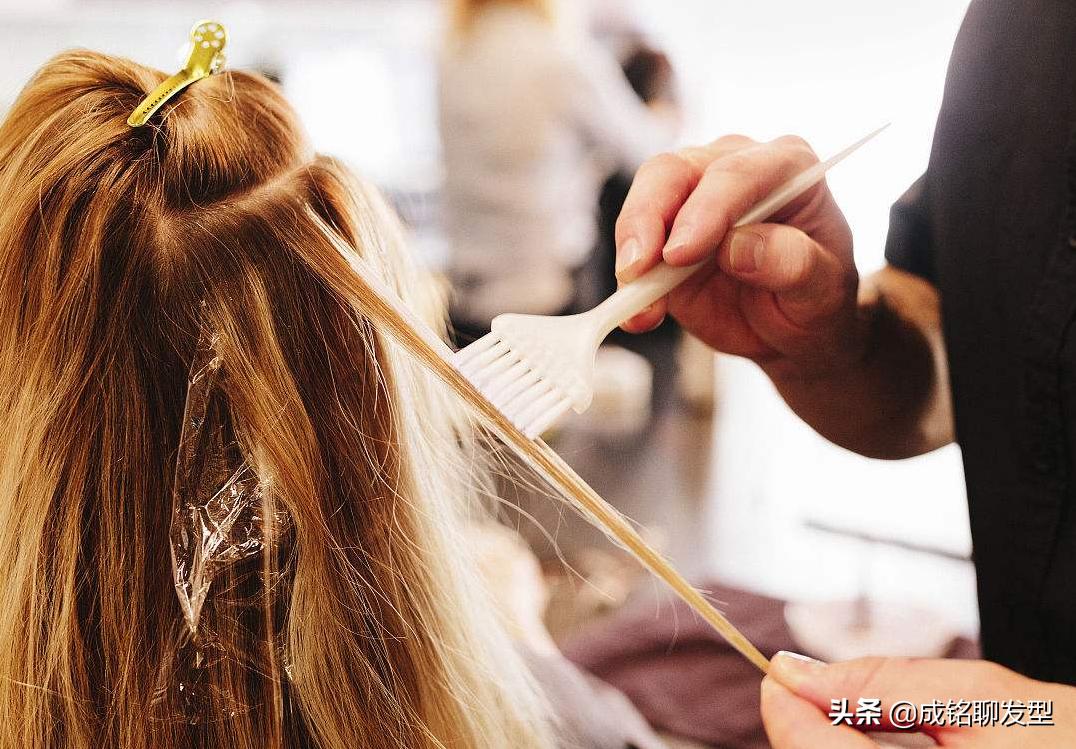 理发店到底靠什么挣钱,理发店为啥暴利还赚不到钱