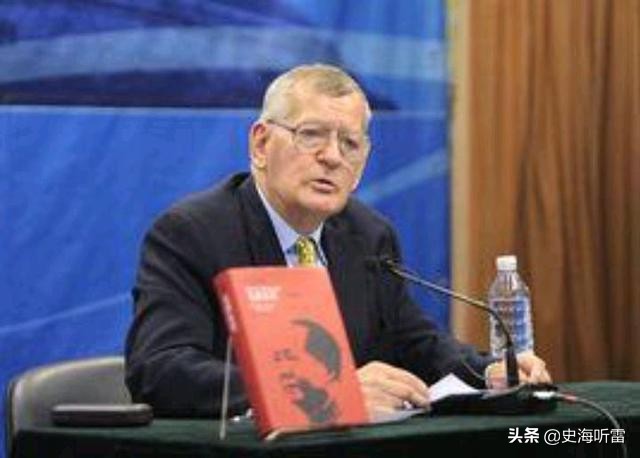 尼克松访华时毛*东泽**回赠他四件礼物，一件尼克松嫌少，三件看不懂