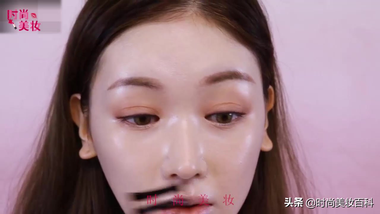 化妆教程日常妆精致黑眼圈很深,时尚化妆妆面造型