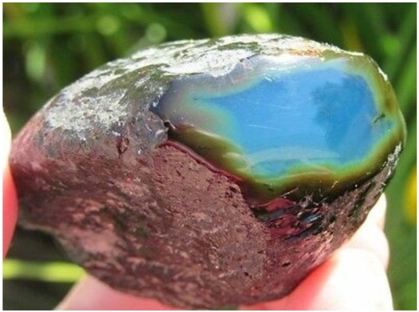 辽宁琥珀产地哪里最好,琥珀蜜蜡的主要产地有哪些