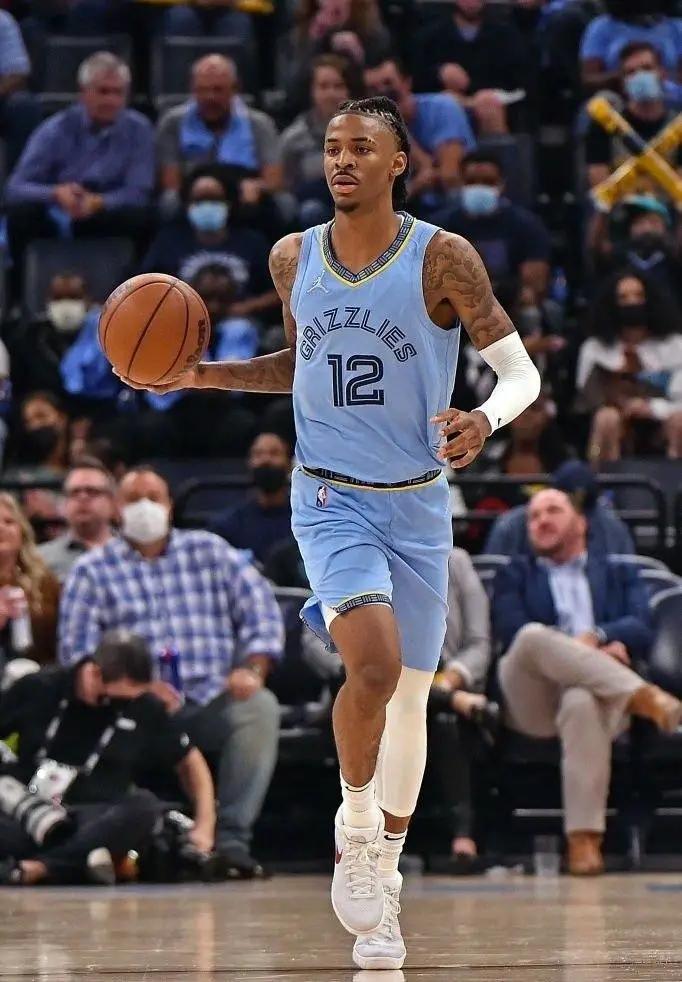 欧文nike莫兰特,欧文更新个人logo耐克