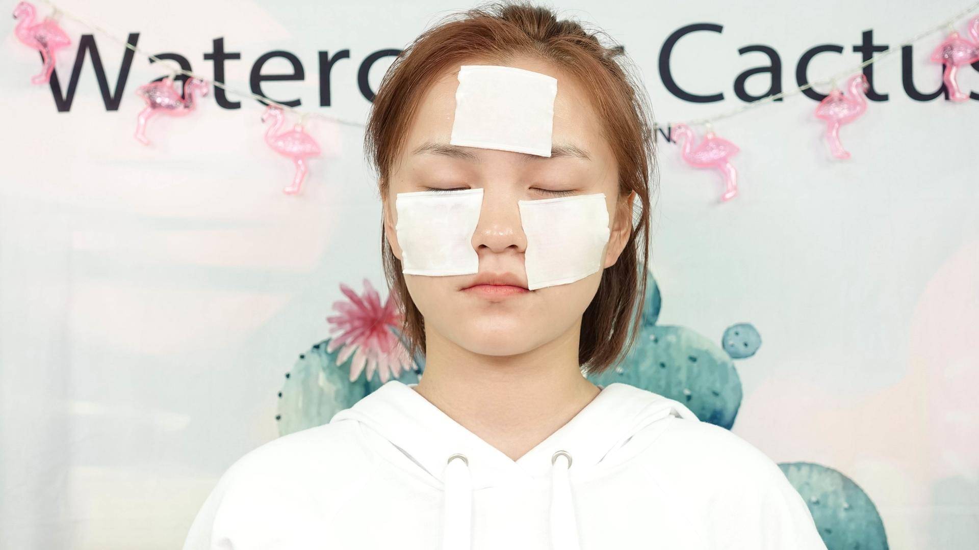 水杨酸毛孔收敛水湿敷,渡美毛孔收敛水湿敷多久