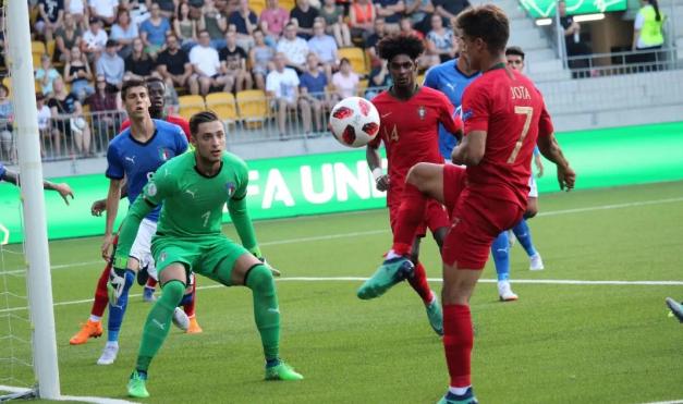 从青涩少年到国际巨星c罗,c罗从小小罗到罗纳尔多