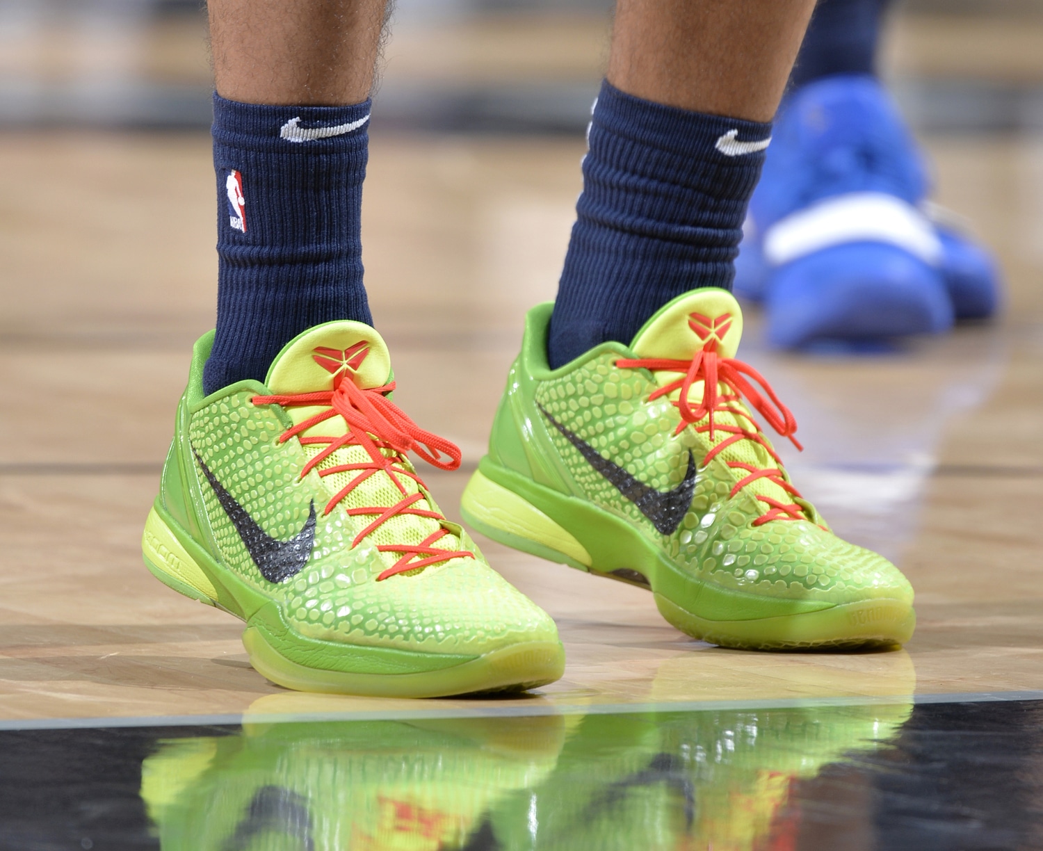 NBA赛场最近三天篮球鞋精选集：鞋头们的赛季鞋王之争越发激烈